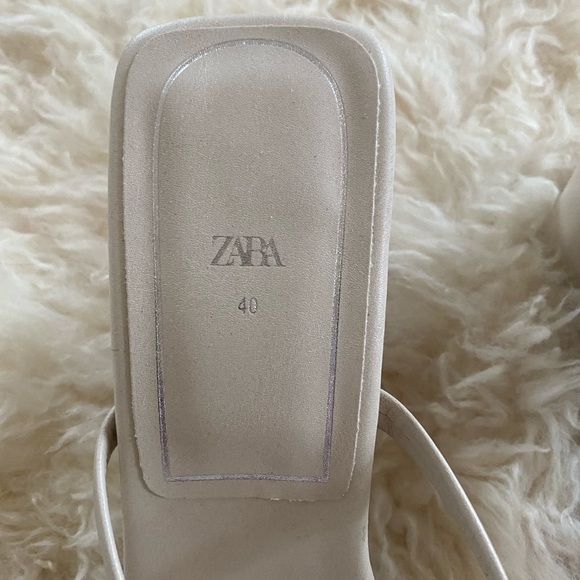 Zara Leather Heeled Square Toe Sandals Sz 40 - Picture 2 of 4